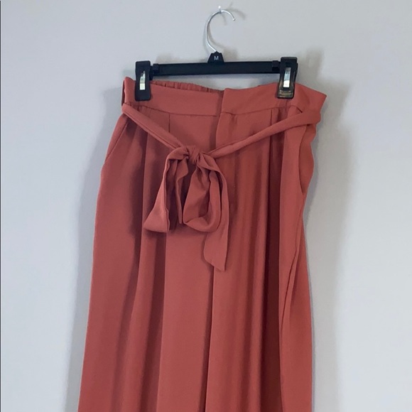 Loose Fitted Pink Dress Pants - Picture 2 of 2